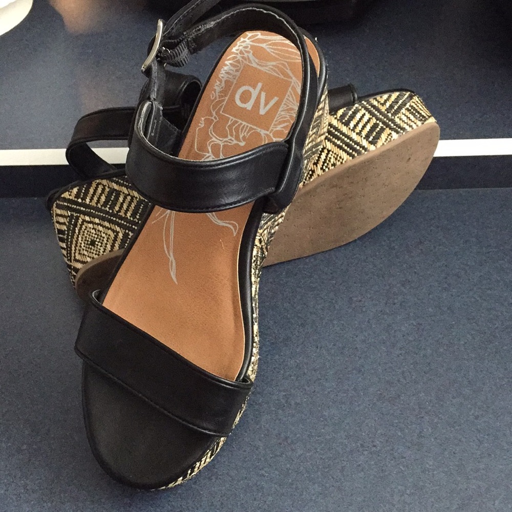 dv shoe